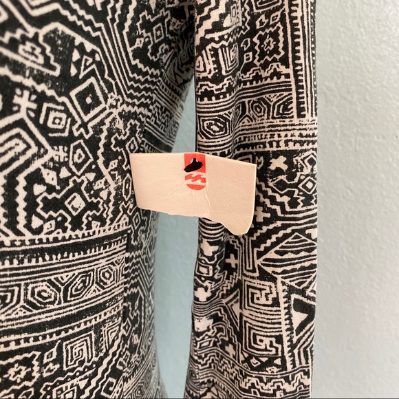 NWT Billabong  Black & White Patterned Dress sz S - Picture 4 of 7